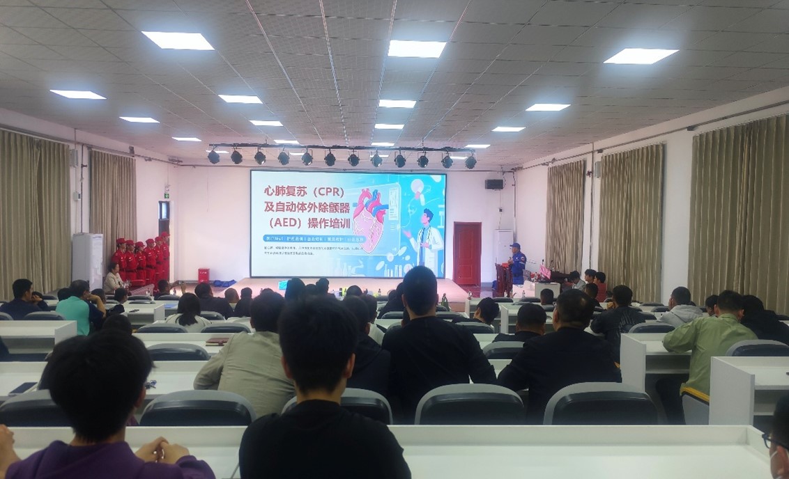 以“练”筑防  “救”在身边——我院开展急救操作培训活动
